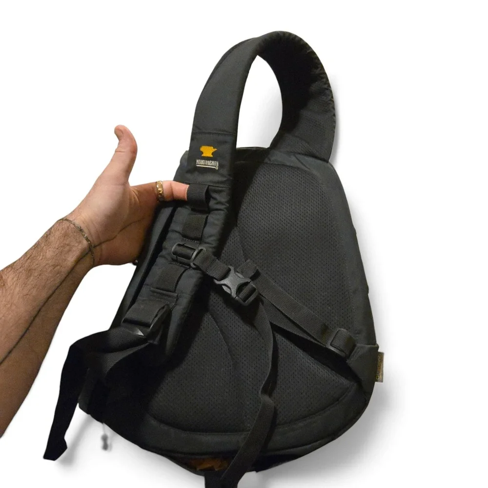Mountainsmith‎ Descent Camera Sling Bag OS Unisex Black Yellow Padded Strap Tech